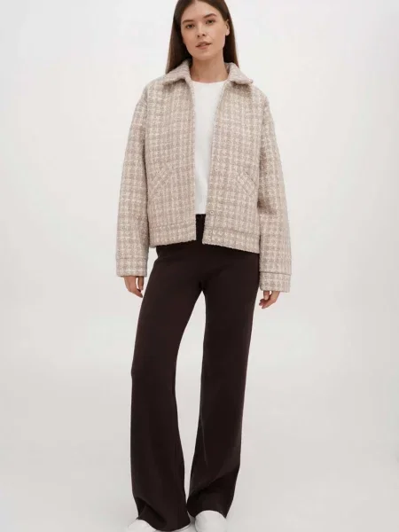 Бомбер Essme бежевий