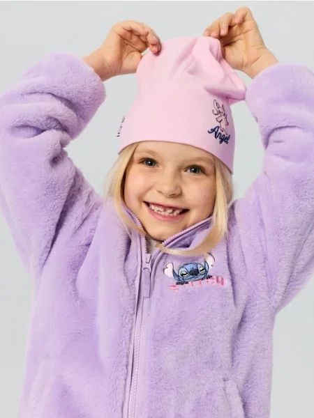 Sinsay Žebrovaná čepice s potiskem Stitch pastelová růžová