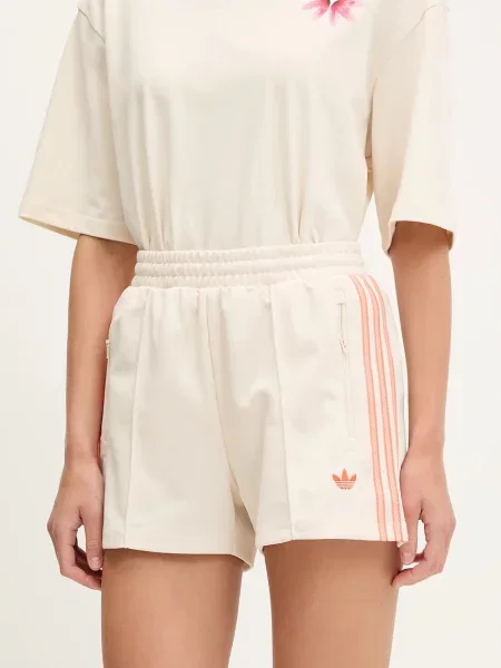 Къс панталон adidas Originals Shorts с десен с висока талия бежово