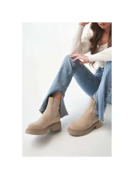Ботинки челси Estro бежевые