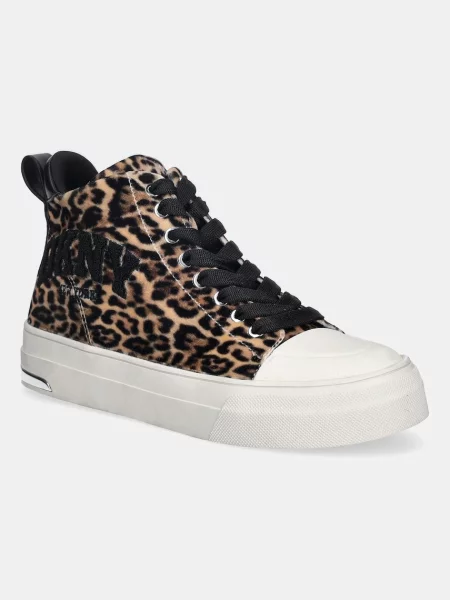 Dkny teniși Yaser bej