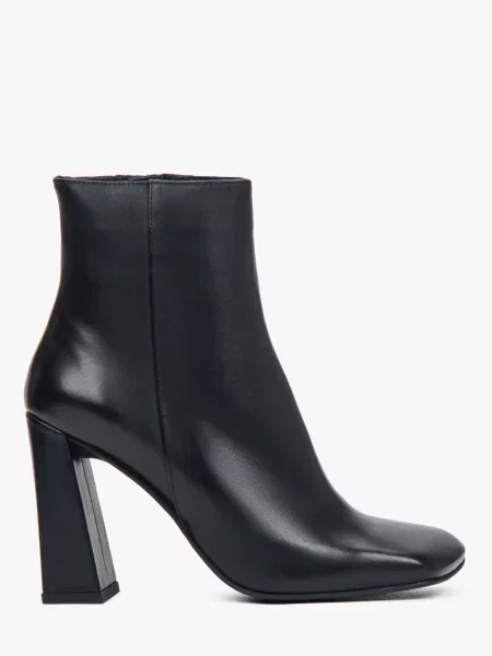 Ботинки Estro черные