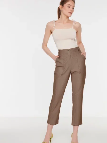 Pantaloni Trendyol din piele maro