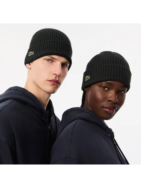 Шапка Lacoste черная
