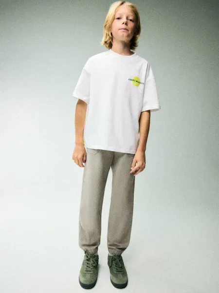 Spodnie joggersy khaki Dzieci lata MANGO KIDS