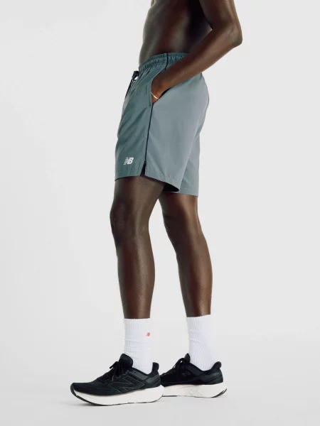 Спортивные шорты New Balance серые