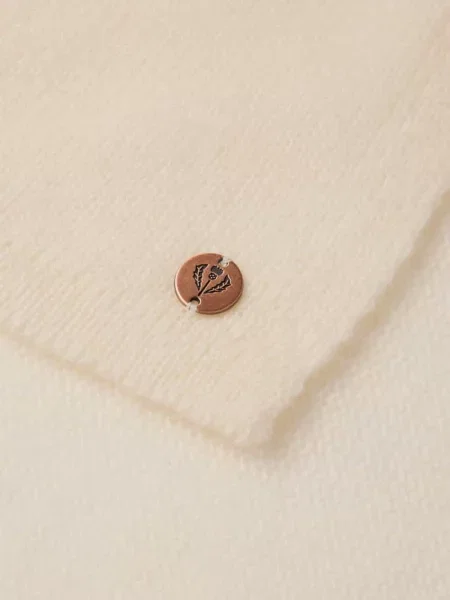 Szal z detalem z logo Fraas biała