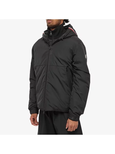 Wiatrówka Moncler czarna