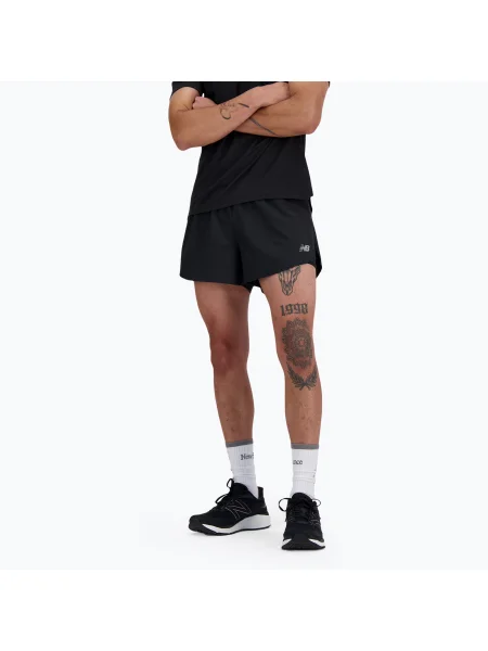 Olcsóbban. Férfi New Balance RC Seamless 3 Inch Split futó rövidnadrág fekete. Méret: S fekete