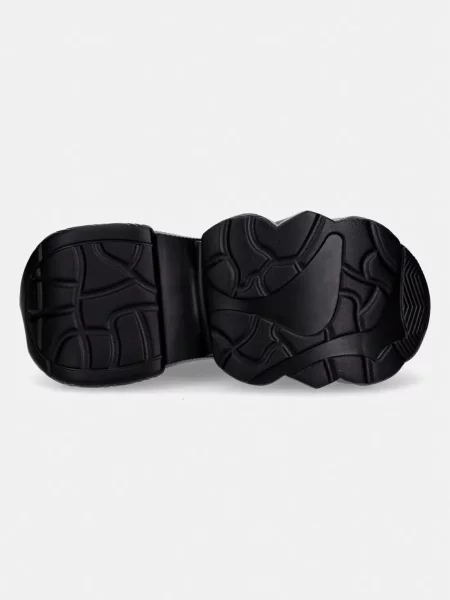 Goe кросівки