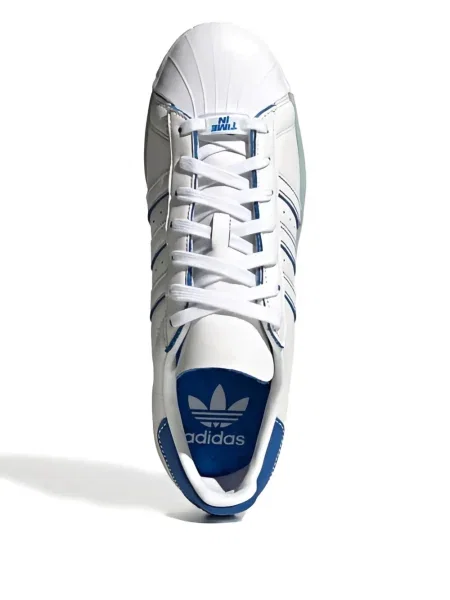 Top Adidas alergare cu decolteu în V alb