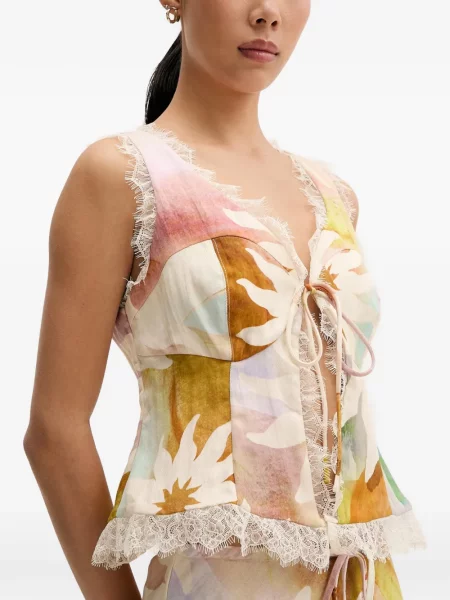 Top Never Fully Dressed cu model floral cu imagine din dantelă
