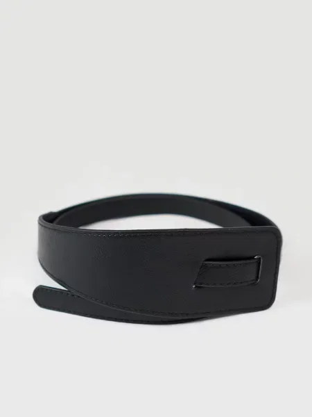 ISSA Plus ­ Ремни чорний