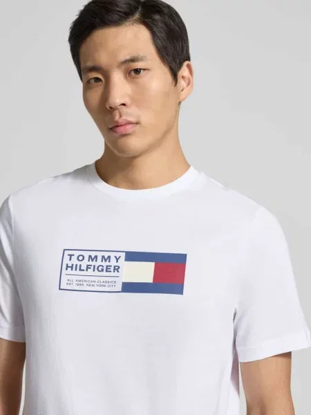 T-shirt o kroju regular fit z czystej bawełny Tommy Hilfiger biała