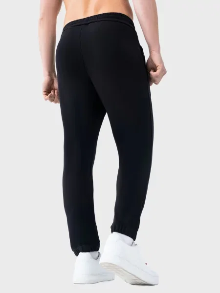 Спортивные штаны Avecs черные
