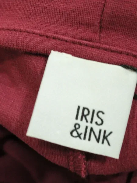 Rochie midi Iris & Ink până la genunchi de costum roșu