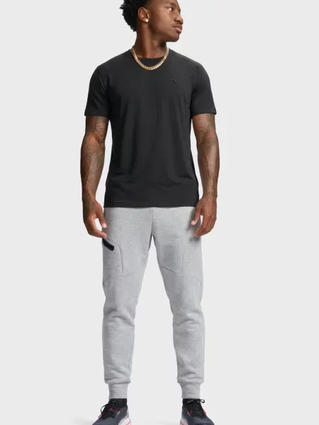 Футболка Under Armour чорна
