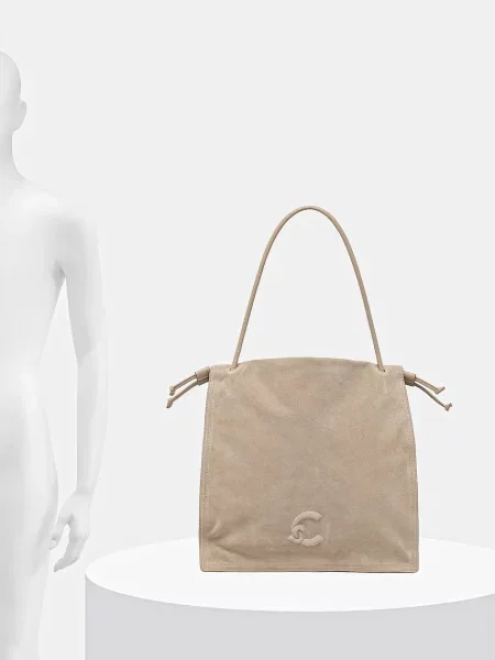 Szarvasbőr shopper táska Coccinelle bézs