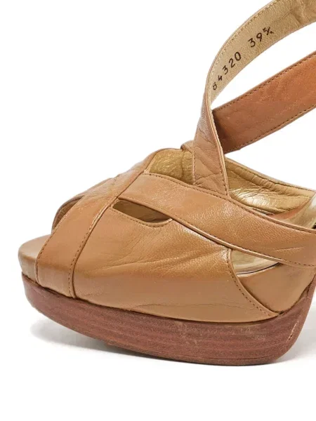 Kožne sandale Stuart Weitzman smeđa