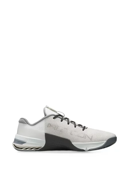Sneakerși Nike Air Jordan cu model camuflaj din fleece portocaliu