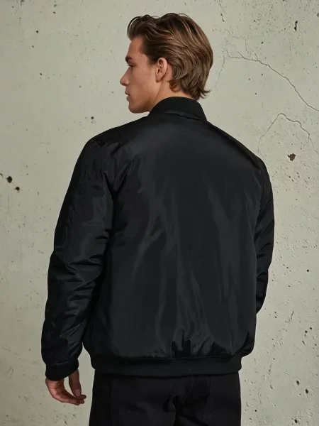 Бомбер Sinsay черный