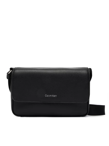 Torbica Calvin Klein Raised Small Flap Messenger crna