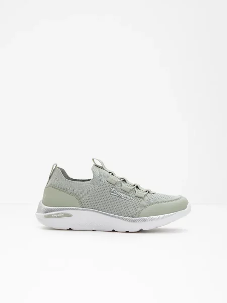 Wygodne sneakersy Kangaroos wsuwane z pianką memory zielone