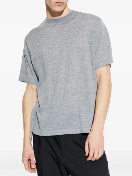 Majica Lisa Yang s okruglim izrezom siva