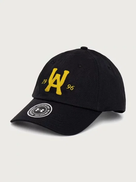 Under Armour czapka z daszkiem Essential czarna