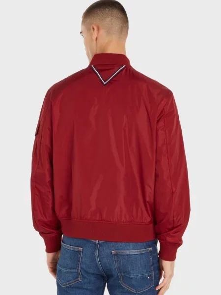 Бомбер Tommy Hilfiger красный
