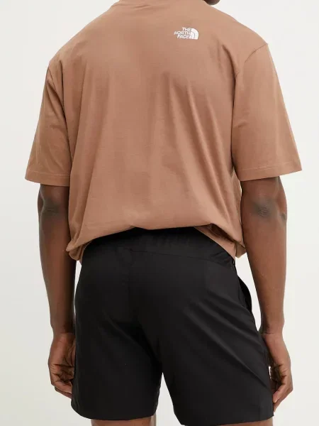 Спортивные шорты The North Face черные