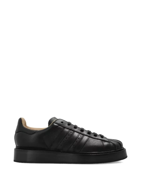 Top Adidas cu dungi cu broderie roșu