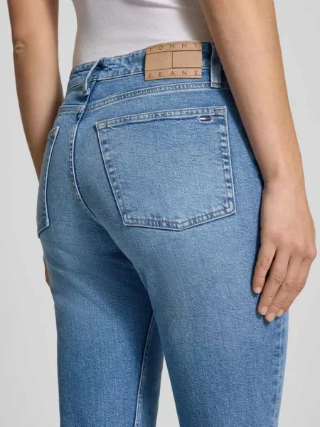 Regular Fit Bootcut Jeans z mieszanki bawełny model CLEO' Tommy Jeans niebieskie