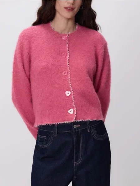 Reserved Cardigan cu decorativi roz