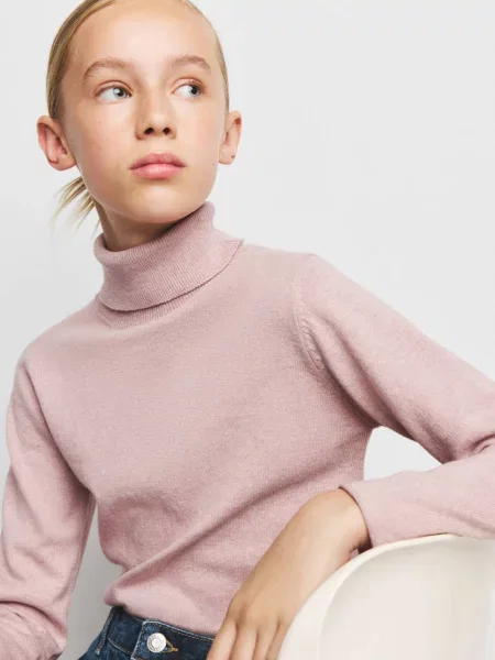 Sweter dzianinowy z golfem Dzieci lata MANGO KIDS jasnoróżowy
