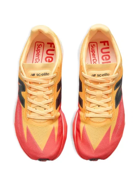 Bėgimas bėgimo bateliai New Balance FuelCell oranžinė