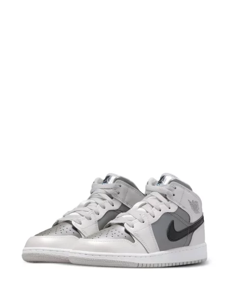 Маратонки Jordan Air Jordan 1 бяло