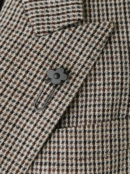 Sacou Lardini cu model pepito cu două rânduri de nasturi