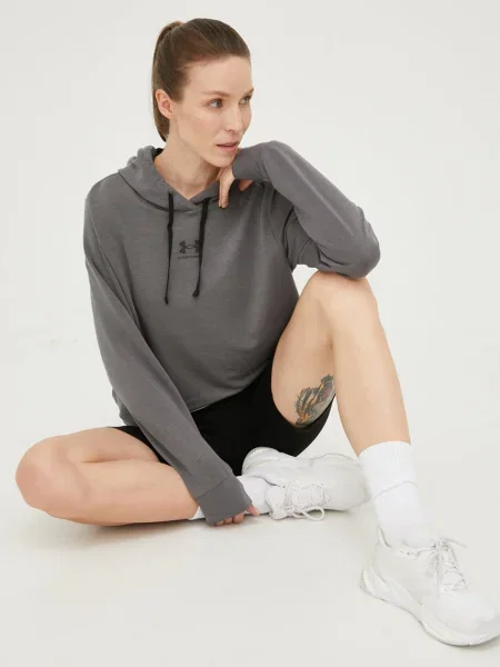 Суитчър Under Armour с принт сиво