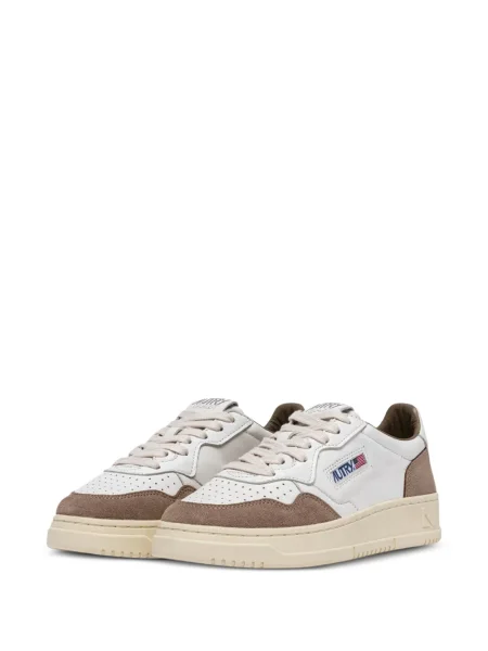 Sneakerși Autry din piele de căprioară alb