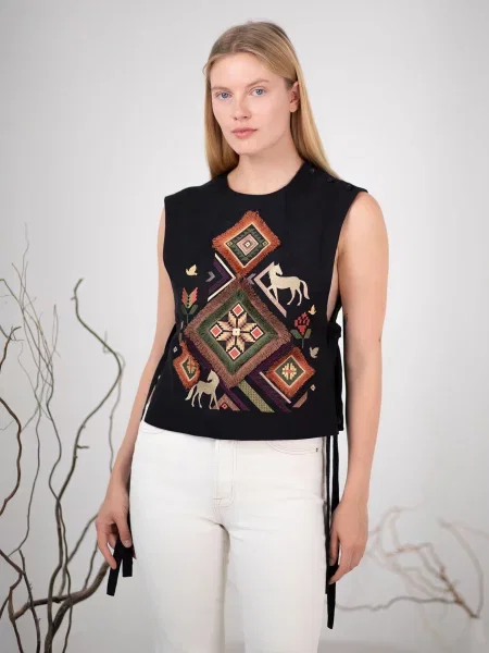 Жилет класичний Едельвіка чорний