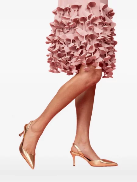 Pantofi cu toc Manolo Blahnik auriu