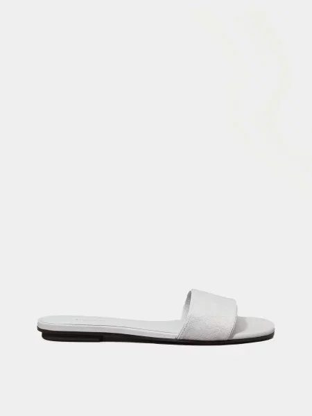 Переработанный шлепанцы Calvin Klein белые