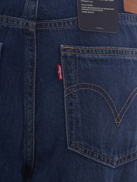 Разклешени дънки Levi's® кафяво