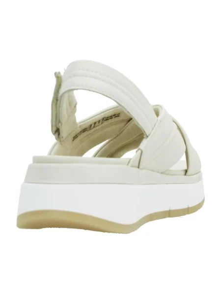 Pantofi Clarks bej