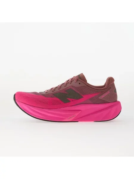 Superge New Balance FuelCell roza