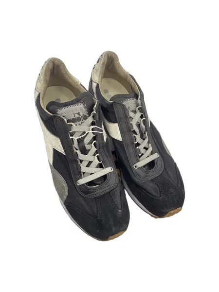 Sneakersy Diadora skórzane z kamieniami czarne