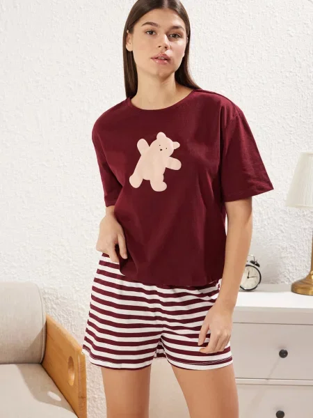 Trendyol Pantaloni scurți bej deschis / roșu burgundy alb