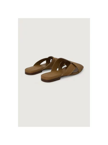 Klapki Tod's skórzane bez obcasa beżowe