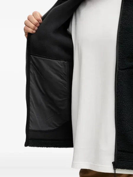 Geacă Jack Wolfskin din fleece negru